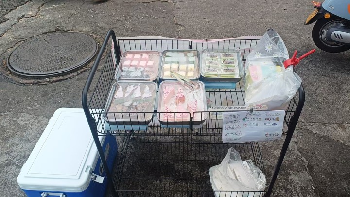 摆摊小推车  2寸方向刹车 【80*56*93】使用半个月 车轮有使用摩擦痕迹 …