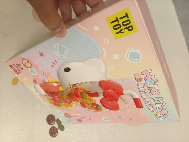 TOPTOY正版HelloKitty苹果气泡水积木，前阵时间三分钟热度自己买来玩…图片3
