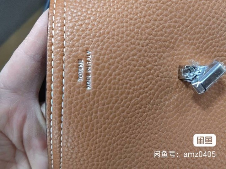 全新 出口TOTEME 牛皮T锁扣通勤百搭单肩斜挎包  防尘袋图片4