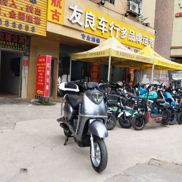 可以谈价，老铁要是想换新车的找我，比如说家里有不想开的车我们可以回收，也可以置换…