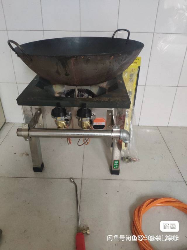 新买的商用液化气不锈钢灶，一次没有，本来打算卖小吃，太忙了没有卖，所以一直没用，…图片2