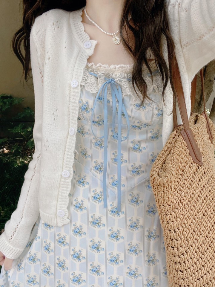 温柔风甜美小清新碎花背带连衣裙女生夏季新款小众蕾丝蝴蝶长裙子图片3