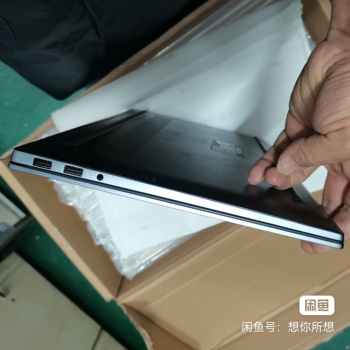 电脑无法开机估计是烧CPU，无固态硬盘，屏与键盘完美，外壳完美，低价出售感兴趣的…图片2