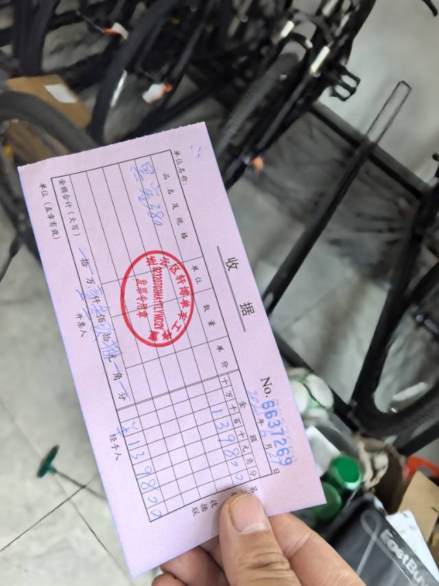 喜德盛黑客380，墟沟专卖店买的，坚持不下去，放外面风吹日晒的，看着有点破有点脏…图片2