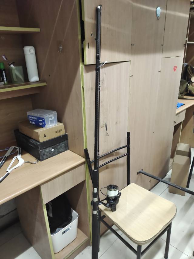 锚鱼竿，轮子6000型号，竿子无磨损，轮子无卡阻