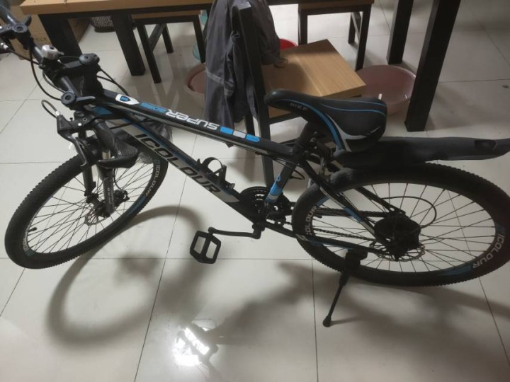转让自行车，200元，嘉兴市秀洲区泾港花苑，微信同号，15926081548