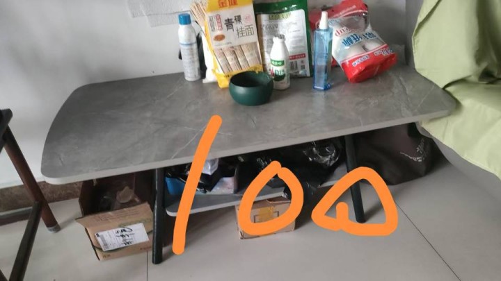 个人闲置物品，图片上有价格