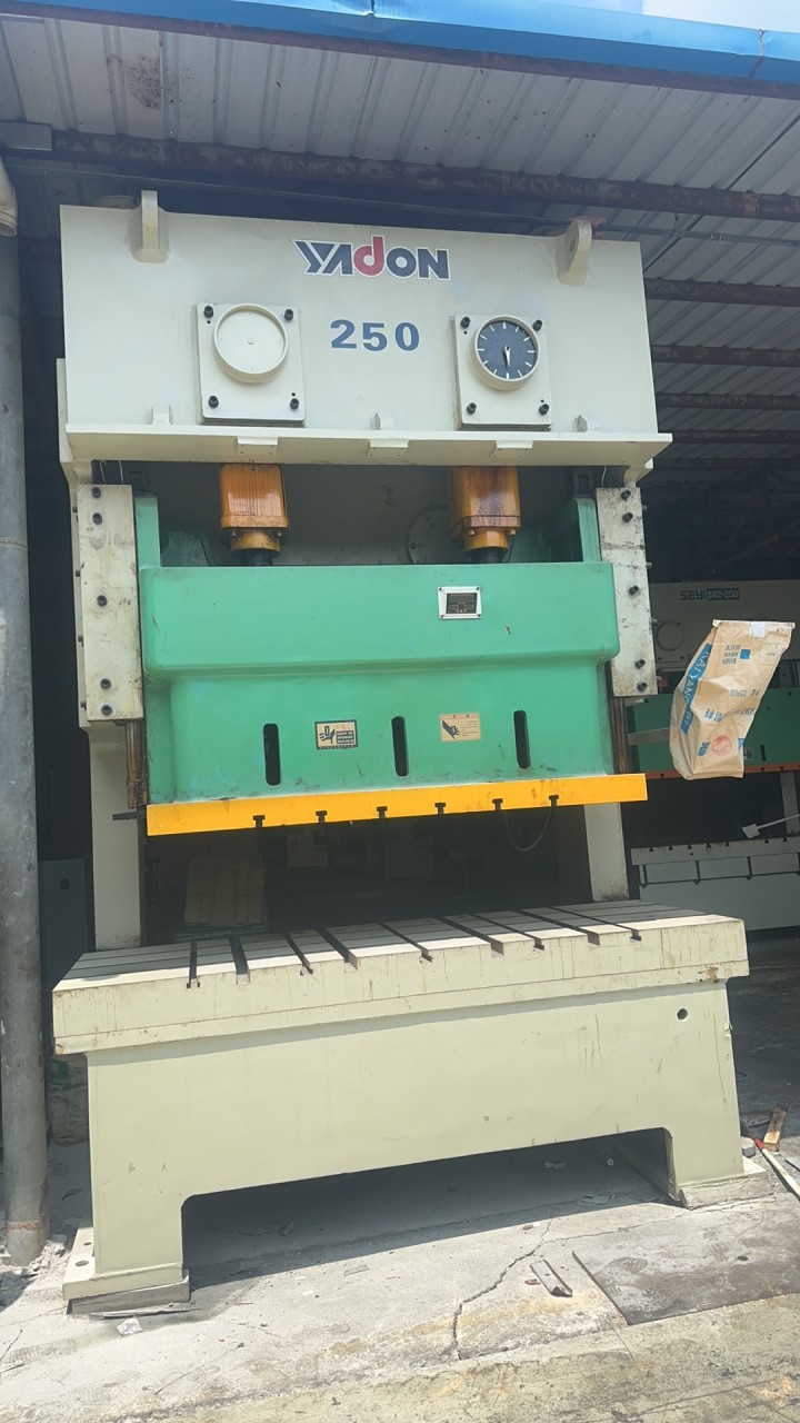 250T气动冲床现货