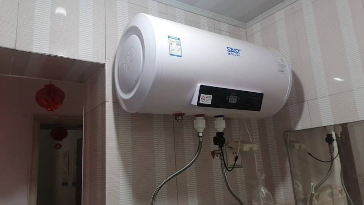 新飞热水器，九成新，低价出售