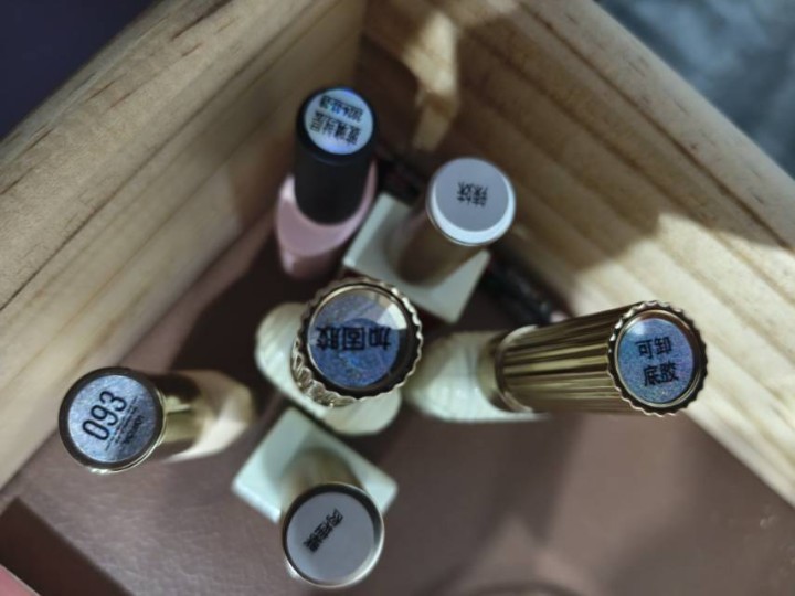 自用美甲灯和色胶图片2