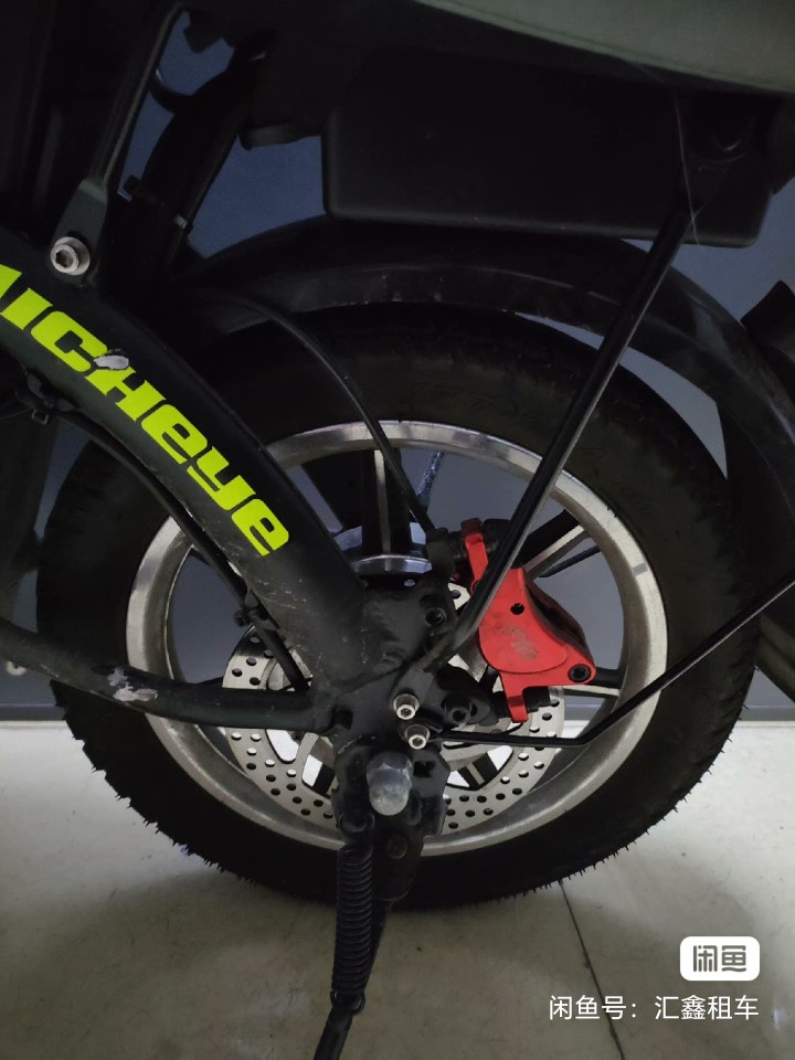 代驾王电动车，续航120公里，可跑42迈！骑行半个月，99新，3800入手！只支…图片3