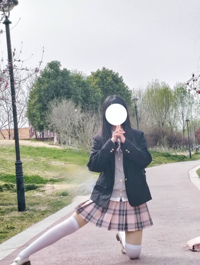 低价出售jk制服  s码 北璃酱家正品  落樱（裙子+领结）+黑西装+浅灰背心+…