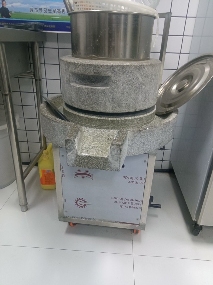 纯花岗岩石磨，磨出的米浆超细腻