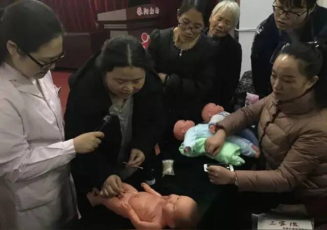 家政培训主流价格区间为：基础家政约1000-3000元，养老/育儿等专项约200…图片6