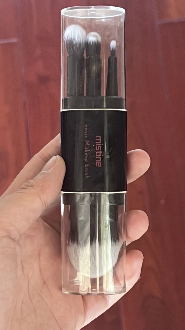 正品mistine便携彩妆化妆刷图片2