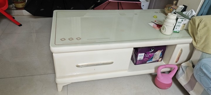 茶几 65*130cm，有1-2厘米误差。近的可以直接来看看再入手。8成新图片2