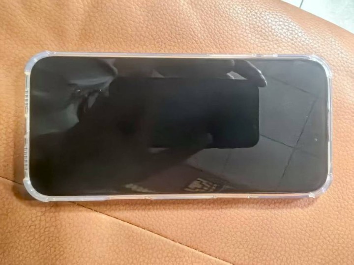 苹果16Pro Max 512G 国行，几乎全新无拆修，系统最新，电池健康度好，…图片3