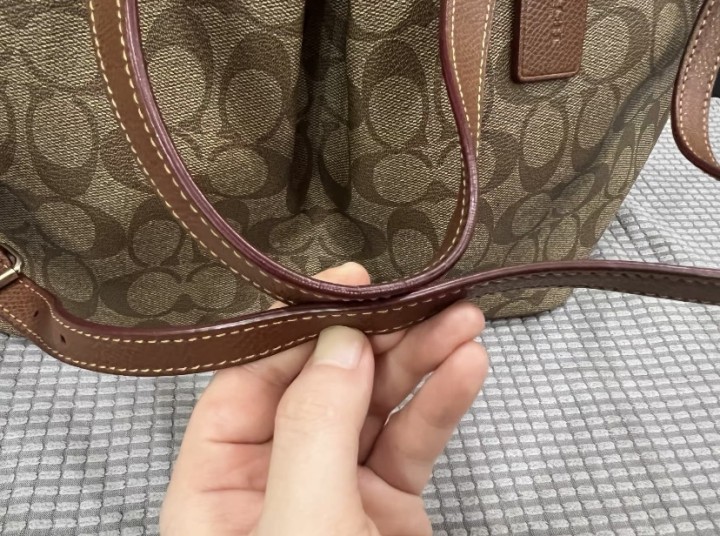 蔻驰coach老钱风托特包，手提单肩斜挎三用包，经典老花款  妈妈在国外专柜购买…图片2