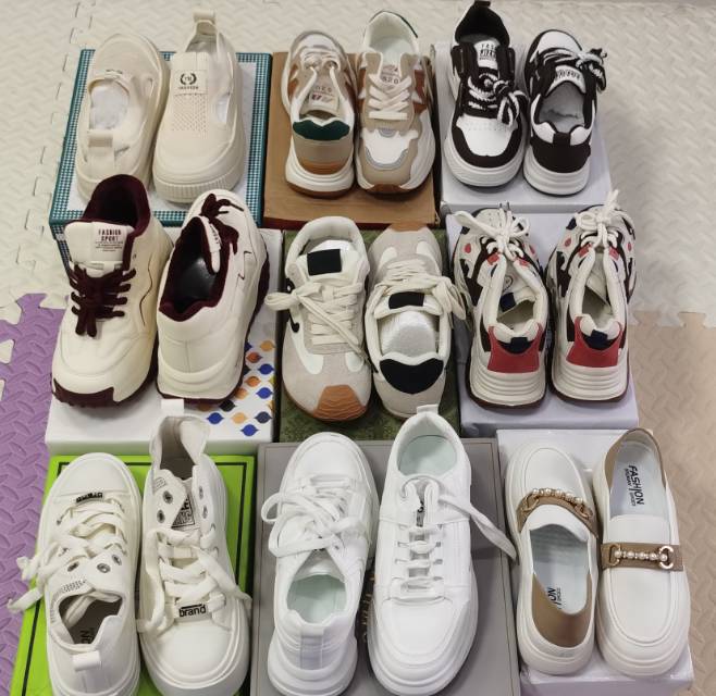 出闲置女鞋37码，全新的！有看上的姐妹私我！二手商品不退不换！介意勿拍！包邮出！…图片4