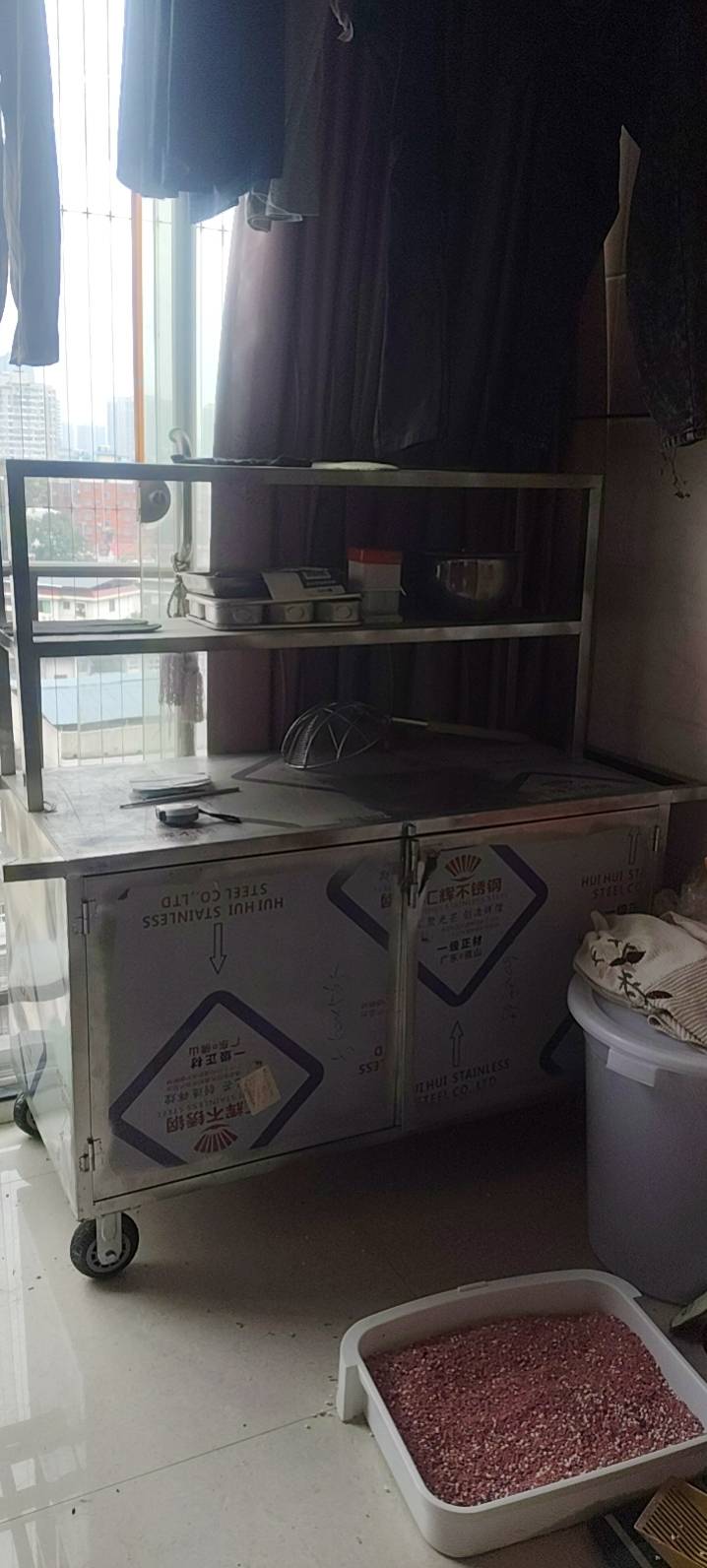 未使用过的外卖推车，现在便宜处理咯，订购价1500，现在只要600，材质好，摆摊…