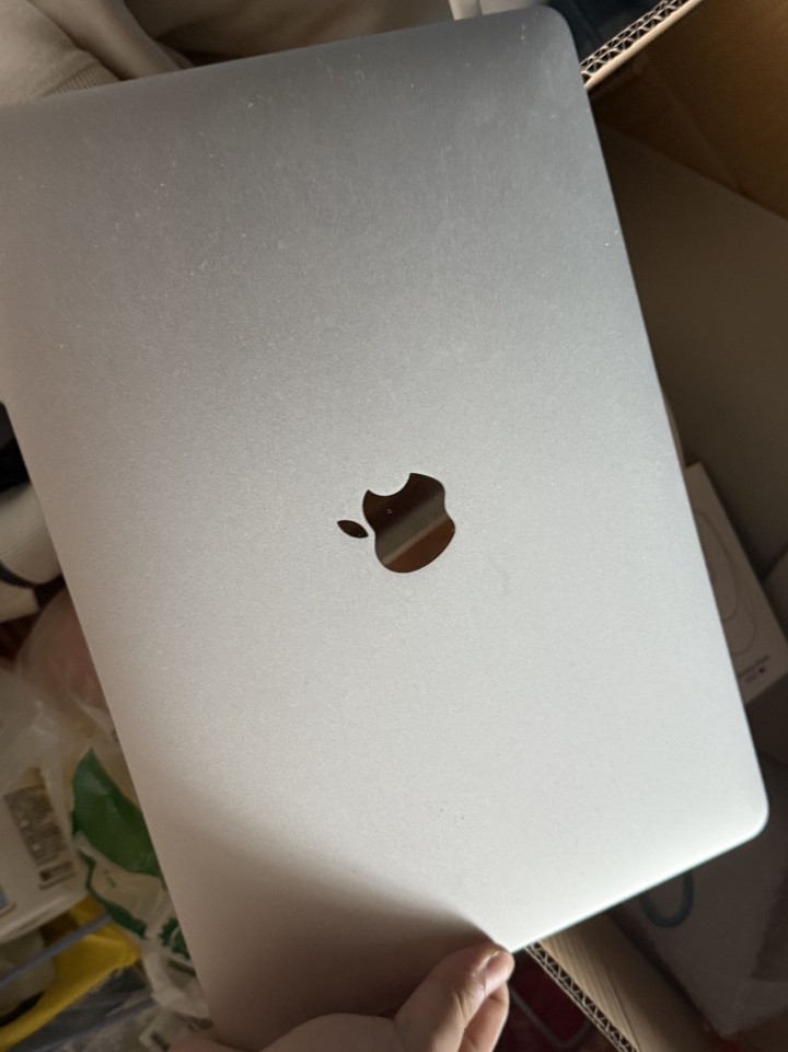 2019款MacBookPro 13.3寸 太空银色，i5 2.4G四核，全原无…图片3