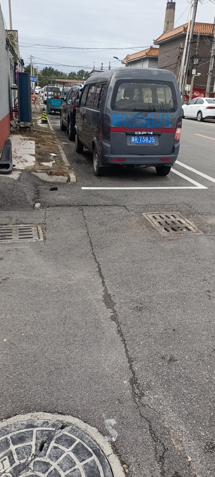 闲置车出售，2014年10月，东风小康面包车，七座，自用，验车到2026年10月…