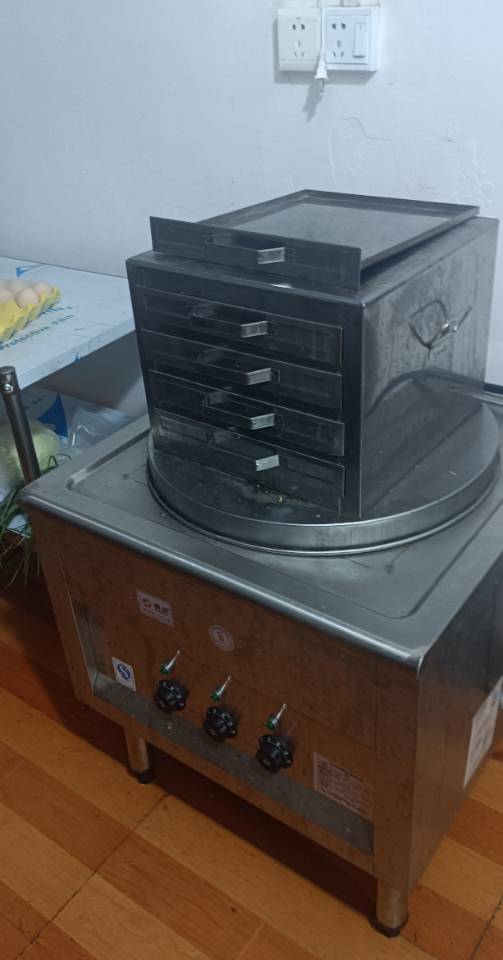 电热肠粉机600元，平安路272号。联系电话：15970519927