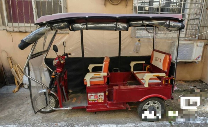 接送小孩用广益货客两用电动车（后排可以翻折后成一个方正的货箱），九成新，新装不久…图片3