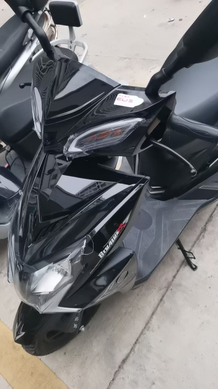踏板摩托车。可过户。图片2