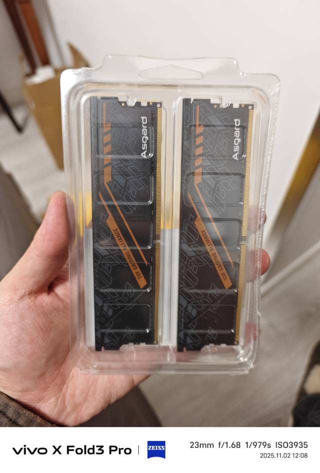 全新未拆封阿斯加特TUF联名DDR4 全新16*2内存条3200 CL16买的白…图片2