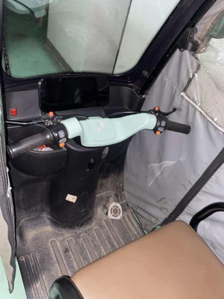 自用三轮车、接送孩子上学现已闲置、八成新价格优?浅绿色电动三轮车，带一体式遮阳棚…图片3