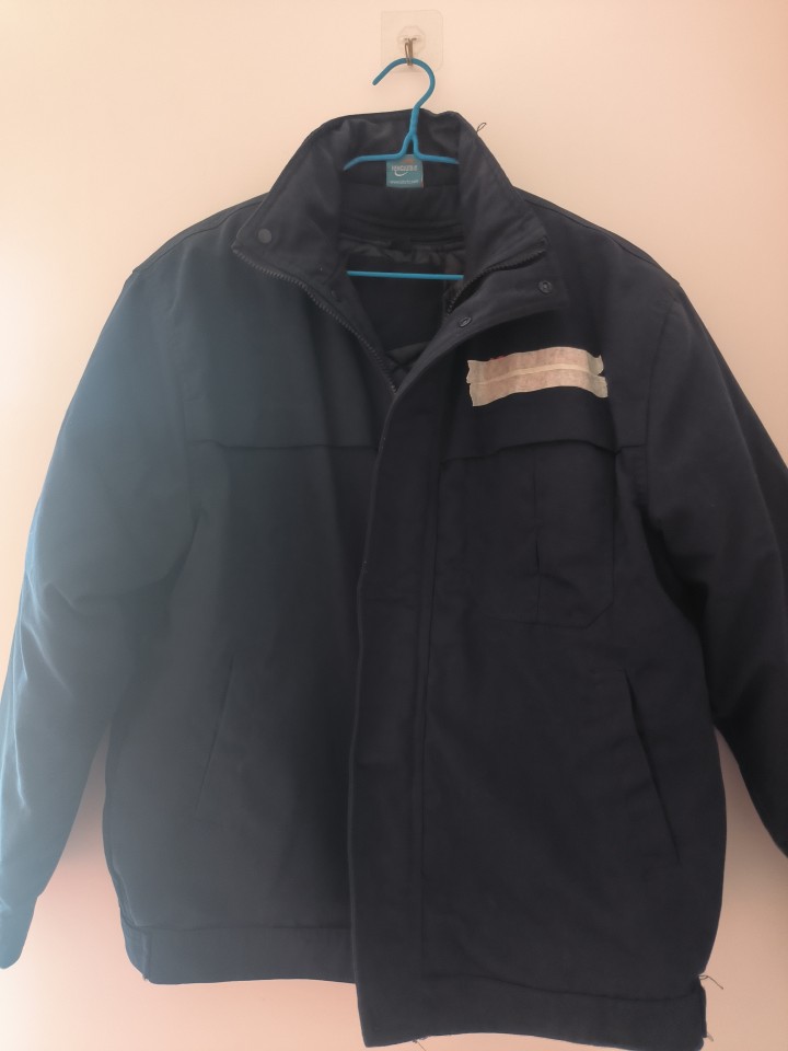 有劳保棉服，劳保套服都是新的，尺寸咨询，多买优惠，还有很多男士，女士衣服裤子，老…图片4