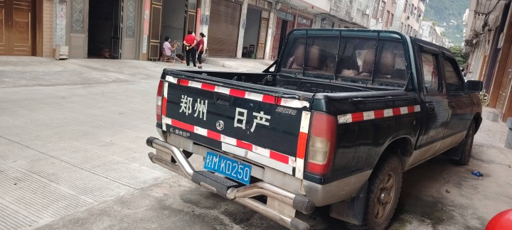 14年郑州日产皮卡车     车况良好，下工地拉货完全没问题，有意可联系1736…图片3
