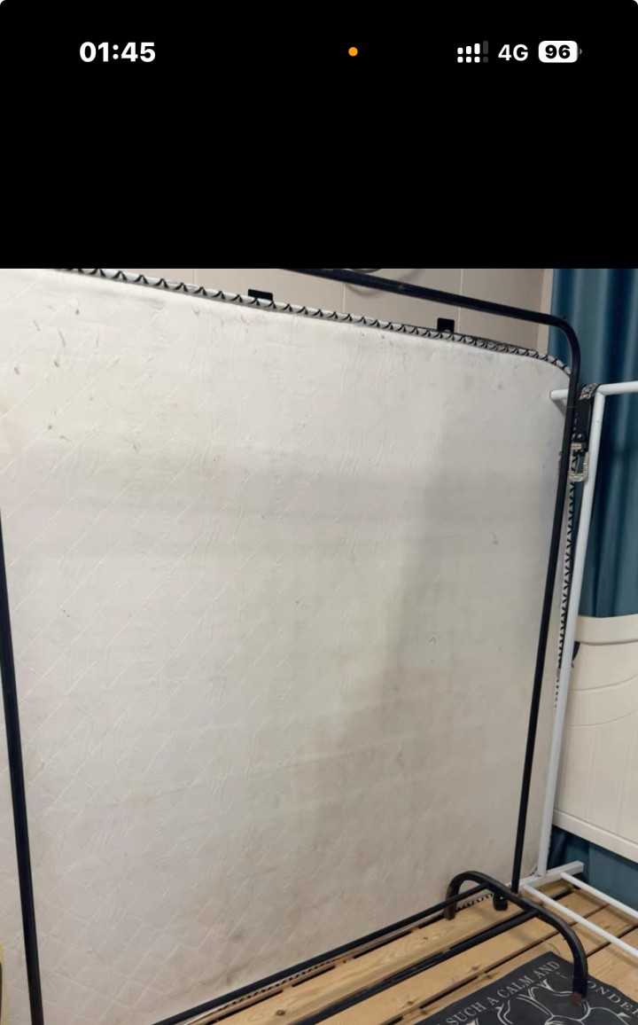 3个闲置衣架 钢管落地款 结实耐用 挂衣服晒被子都行 家用宿舍都能用 成色还可以…图片2