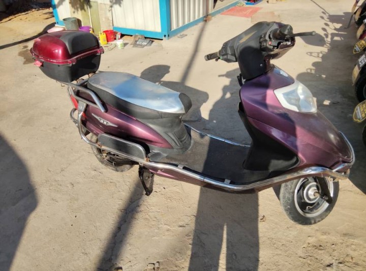 绿源电动车60v20新电池图片2