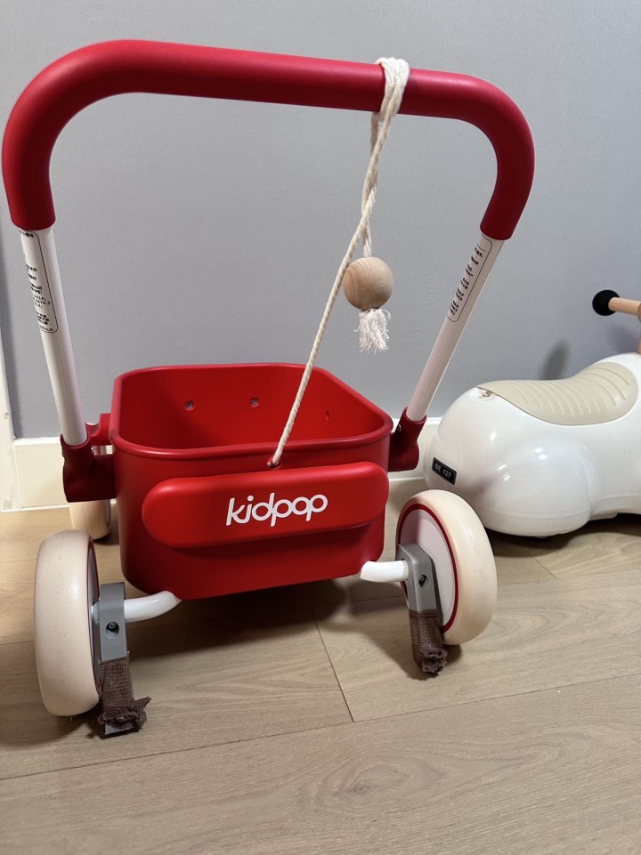 kidpop9.999999新，很新很新！原盒和配件都齐全！周岁拍照用过一次，保…图片4