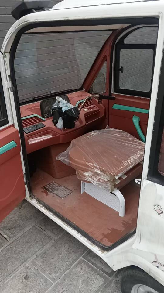 电动三轮车没怎么骑便宜处理。17349202509