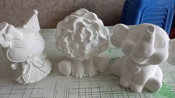 全新石膏娃娃，未上色，造型有小象、小熊、卡通人物，适合DIY彩绘、手工、摆件、收…