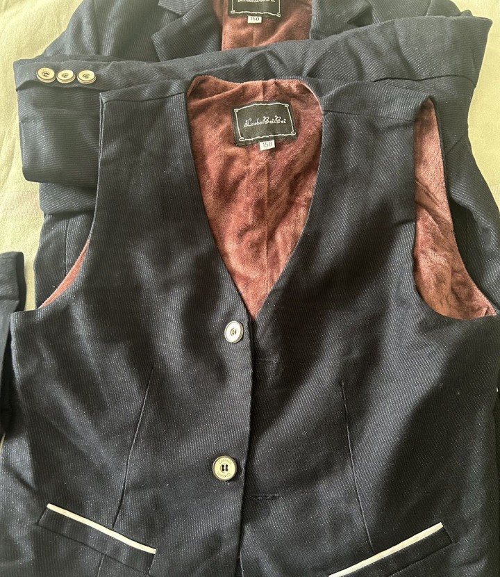 儿童礼服三件套+皮鞋，适合135cm宝宝，鞋子35码（更适合34码脚），衣服15…图片2