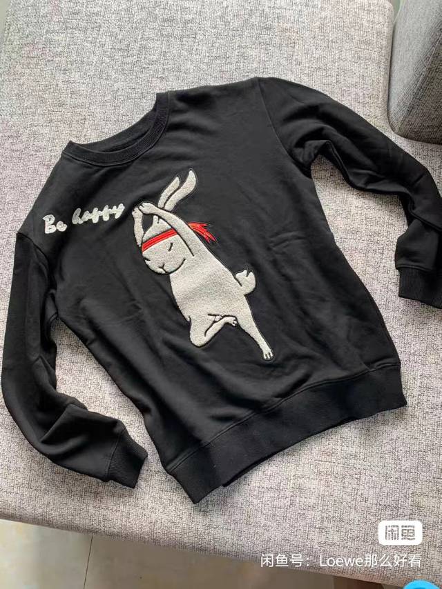 搬家清理衣柜，专柜正品一折出，都是近全新的，有买就有送图片3