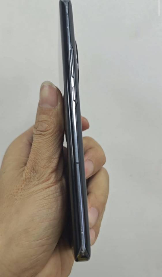 荣耀旗舰系列Magic4骁龙8新一代处理器， 12+512g高配，4800毫安电…图片3