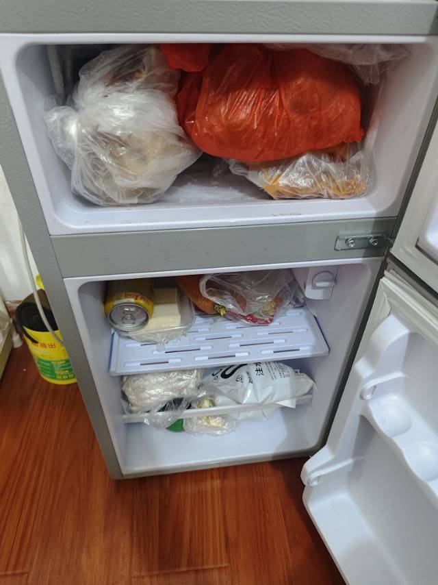 59L小冰箱适合个人出租房使用图片2