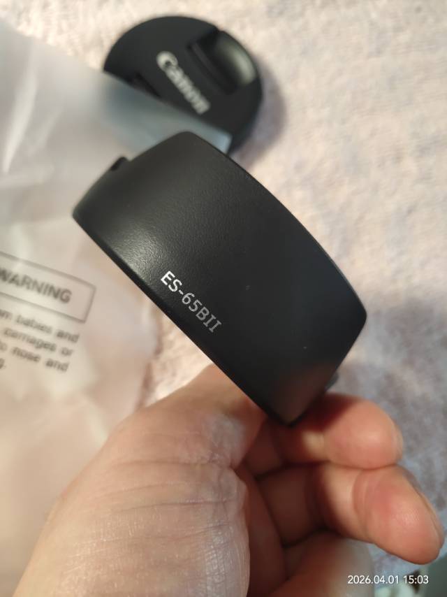 佳能;RF.50mm定焦镜头的遮光罩和黑柔UV镜，全新。有要的吗？