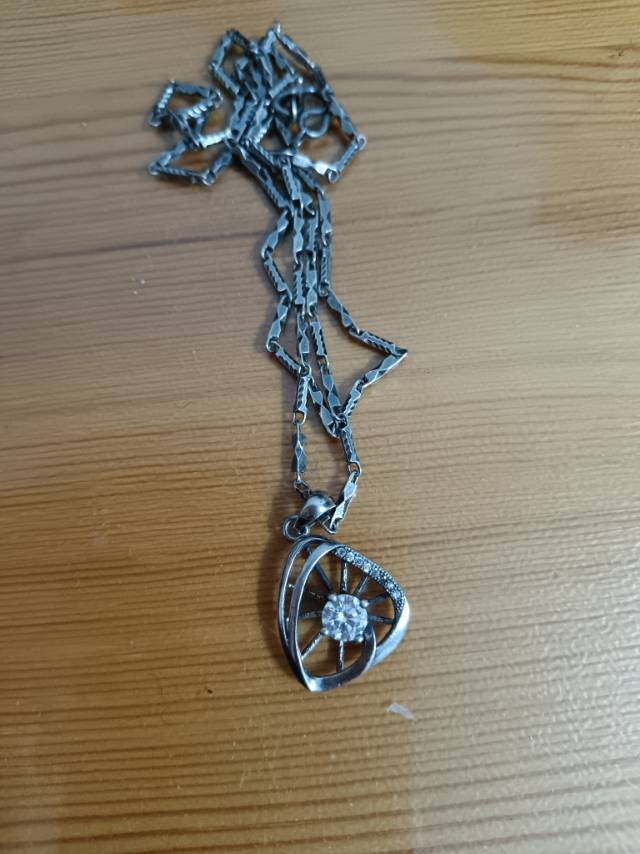 钻石项链
