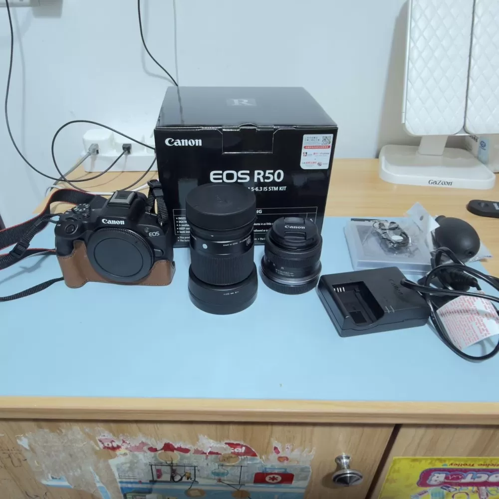出自用佳能 R50 黑色套机（18-45）+ 适马 30mm F1.42026年…