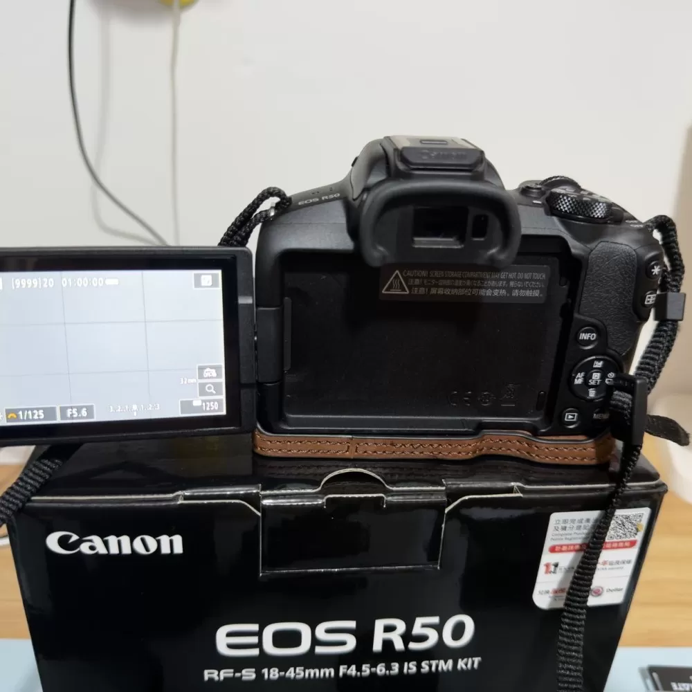 出自用佳能 R50 黑色套机（18-45）+ 适马 30mm F1.42026年…图片2