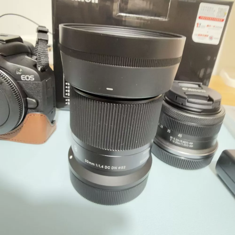 出自用佳能 R50 黑色套机（18-45）+ 适马 30mm F1.42026年…图片3