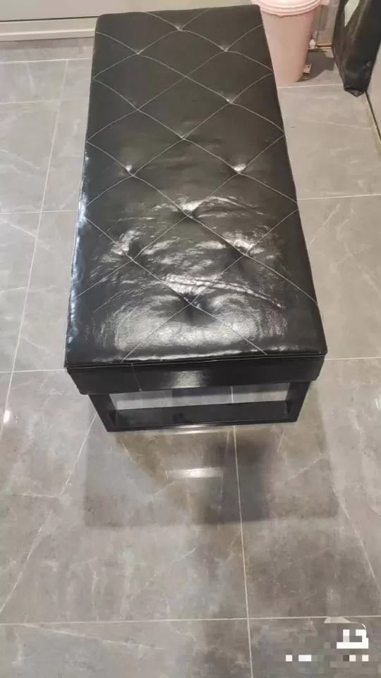 黑色皮质沙发凳