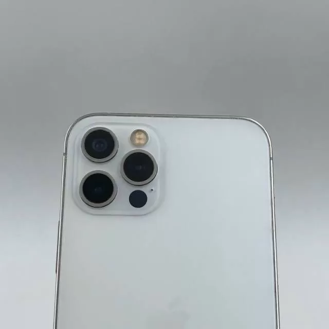 8CiPhone12Pro256G很色国行全网通图片3