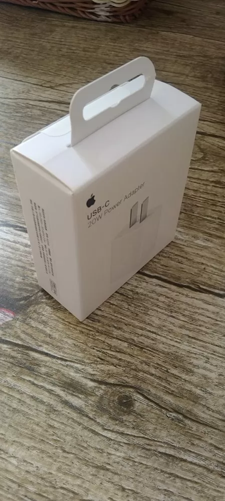 全新正品苹果17手机充电头电源适配器闲置给钱就出，价格可以，同城自提或送货上门微…图片2